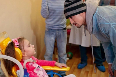 Bilan's Surprise Hospital Visit for Perm Girl