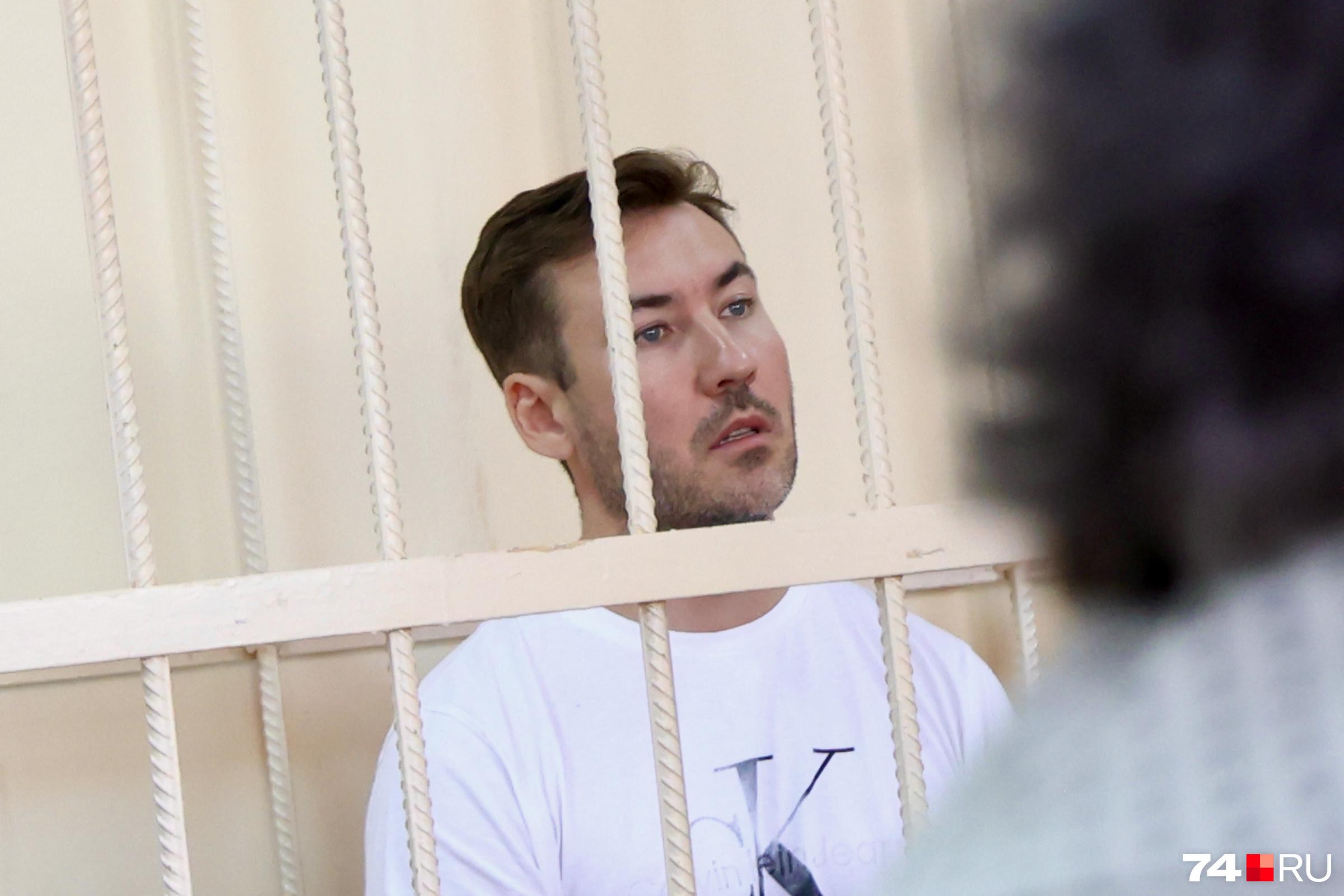 В Челябинске вынесли приговор экс-работнику банка, задержанному за многомиллионную взятку