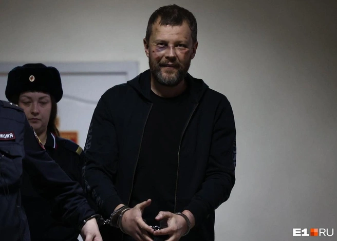 В таком состоянии Андрея привезли в суд | Источник: Владислав Лоншаков / E1.RU
