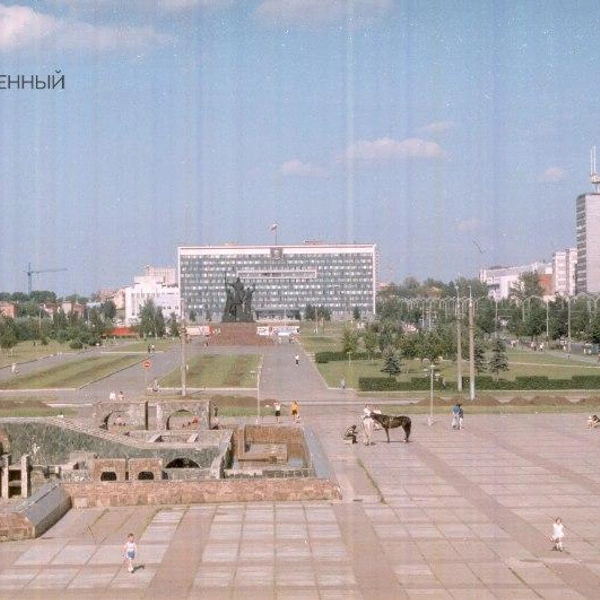 Эспланада в 1990-е тоже была совсем другой | Источник: Госархив Пермского края