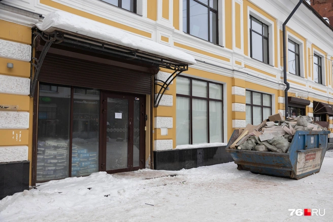 Здание после ремонта вот-вот будет готово принимать новых арендаторов. Найдутся ли они?  | Источник: Артем Бауман / 76.RU