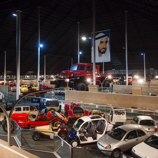 Автомобильная коллекция шейха Хамада Бин Хамдана Аль Нахайяна в Национальном автомобильном музее Эмиратов  | Источник: mauritius images GmbH/Legion Media