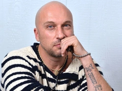 Главный секс-символ страны Дмитрий Нагиев стал дедом