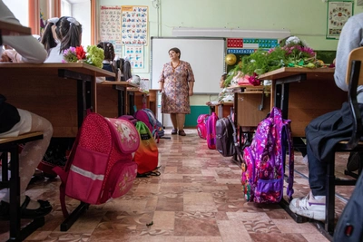 Зарплаты омских учителей вырастут с 1 сентября