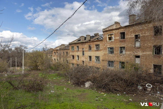 Попыток сохранить и восстановить необычные здания даже не предпринималось | Источник: Константин Завриков / V1.RU