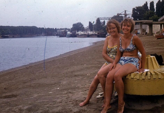 Затон, 1980 год. Раньше здесь можно было купаться | Источник: pastvu