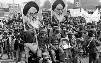 Зеленая буря: как исламская революция 1979 года изменила светский Иран до неузнаваемости