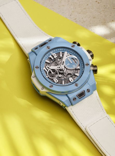 Фото №2 - Правильное время: Hublot выпустили часы в корпусе из голубой керамики