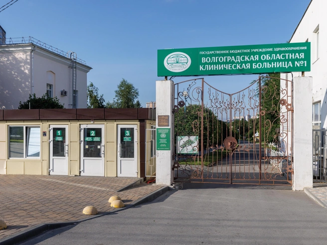 Пациентка не понимает, почему ее попытки дозвониться систематически игнорируются. | Источник: Алексей Волхонский / V1.RU