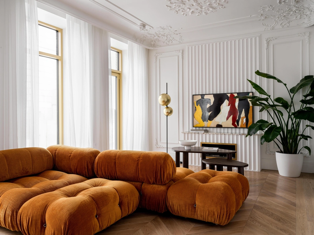 Диван, B&B Italia. | Источник: Сергей Красюк. Стиль: Анна Бабенко