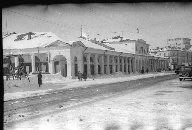 Торговые ряды практически не изменились | Источник: Виктор Латышев / Музей Боевой и Трудовой Славы средней школы № 36