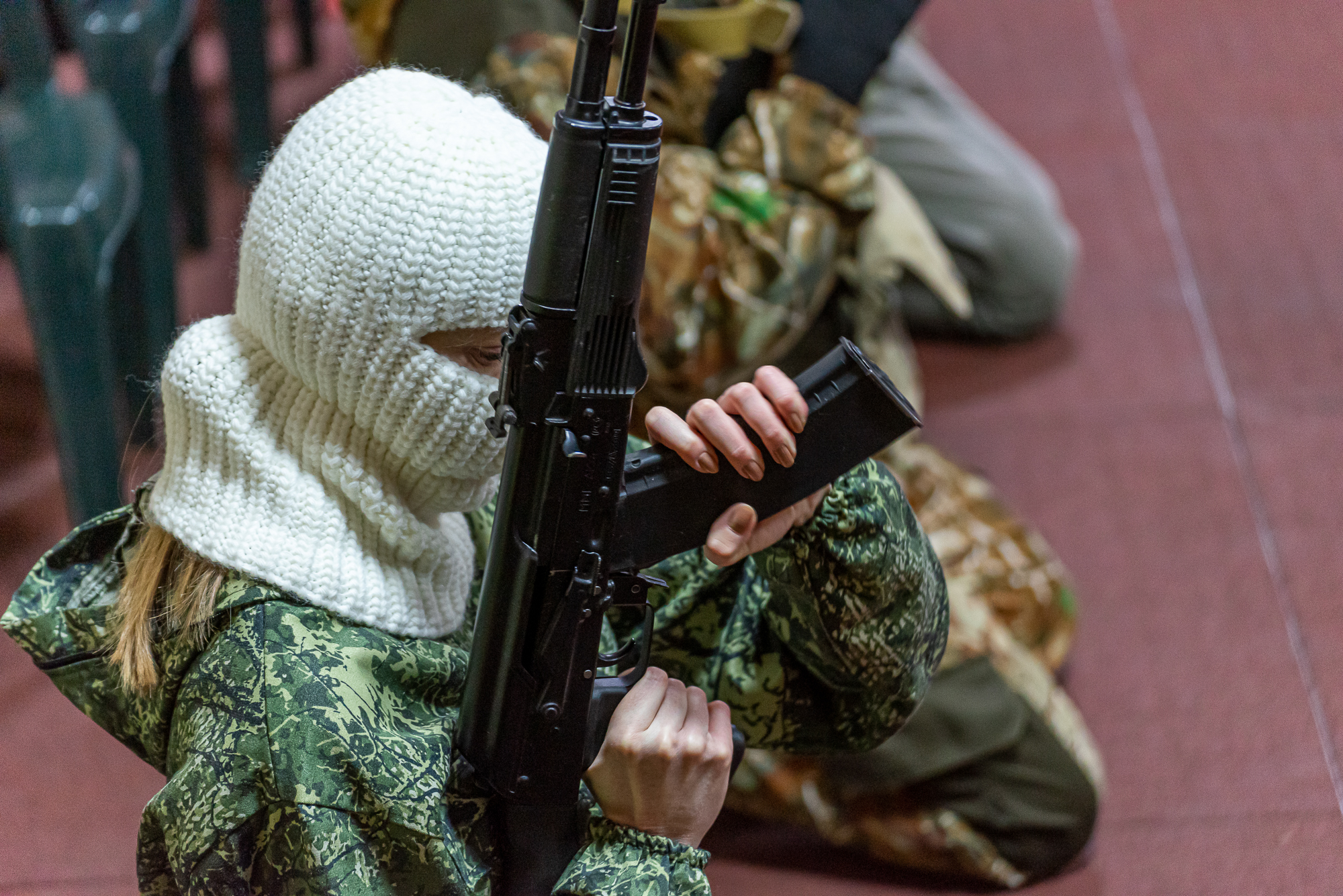 Какие женские специальности востребованы на СВО, кто из женщин подходит на  службу по контракту, кто обязан встать на воинский учет - 15 ноября 2023 -  МСК1.ру