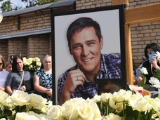 «Бесконечная минута, во время которой рухнул мой мир»: вдова Юрия Шатунова опубликовала печальный пост