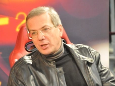 Как Алексей Лысенков потерял трех жен и программу «Сам себе режиссер»