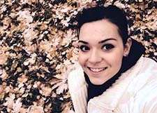 Звезды радуются первому снегу в Москве