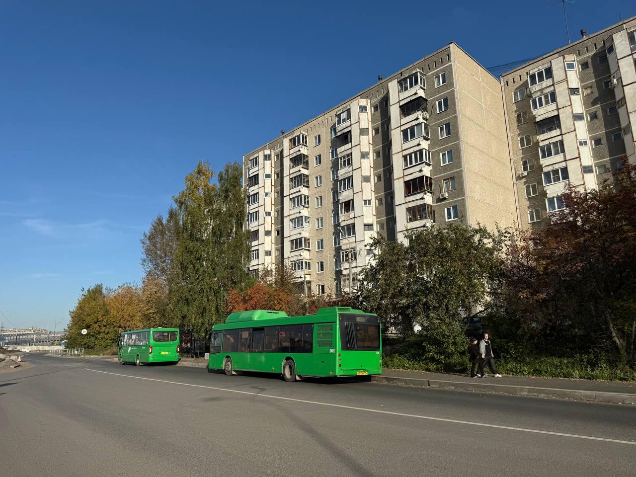 Увидеть Синие камни и обомлеть: гуляем по самому тихому району Екатеринбурга
