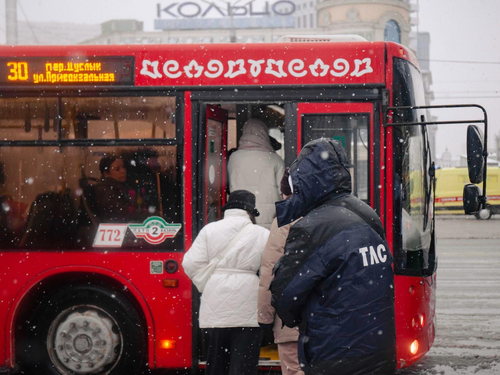 Неудобно разворачиваться: в Казани изменят еще 2 автобусных маршрута