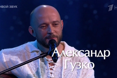 Александр Гузко растрогал Пелагею и прошел в «Голосе»