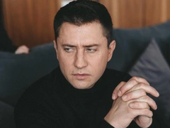 За то, что Муцениеце выселила Прилучного из квартиры, он еще и заплатит