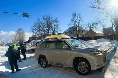 Lexus сбил подростка на пешеходном переходе в Челябинске