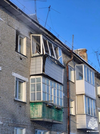 Взрыв произошел из-за разгерметизации газового баллона  | Источник: пресс-служба ГУ МЧС России по Новосибирской области