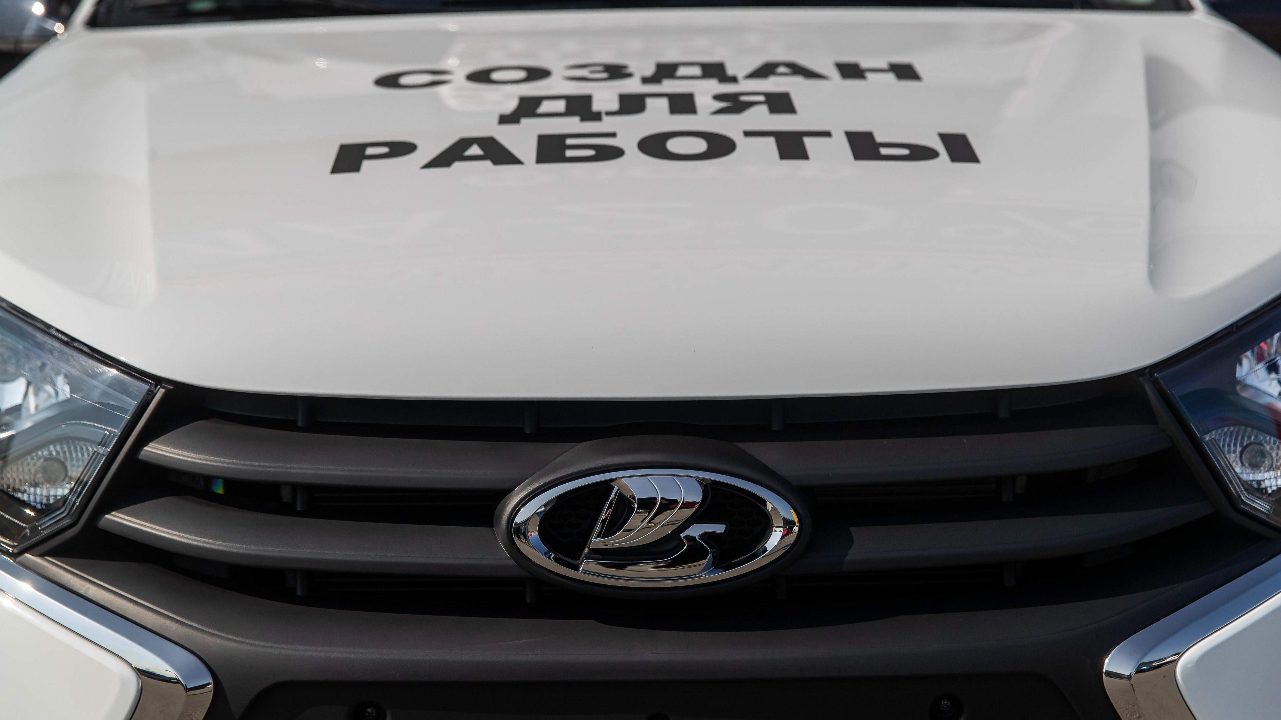 АВТОВАЗ начнет официально продавать Lada в ОАЭ. Возможно, уже сегодня