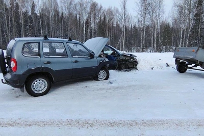 Четыре человека пострадали в ДТП на томской трассе