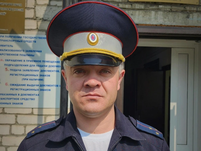 Сообщается, что перед задержанием Бурцев подал рапорт об увольнении. | Источник: Госавтоинспекция Шалинский / vk.com