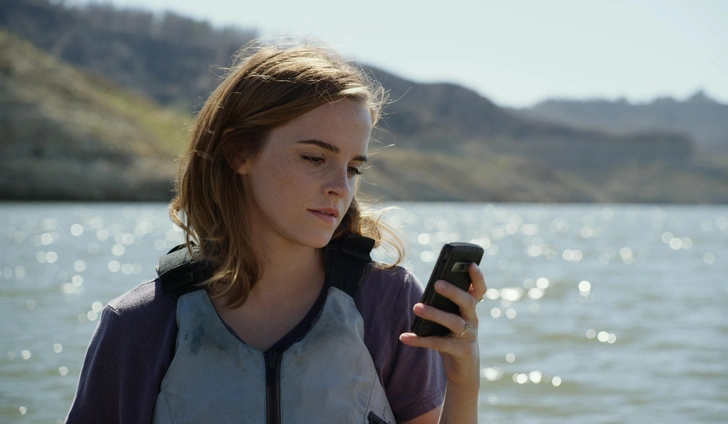 8 правил безопасности для туриста в чужой стране: не совершайте эти ошибки, если не хотите попасть в беду | Источник: кадр из фильма «Сфера»