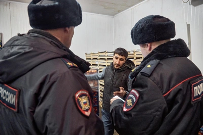 Суд осудил группу за организацию незаконной миграции