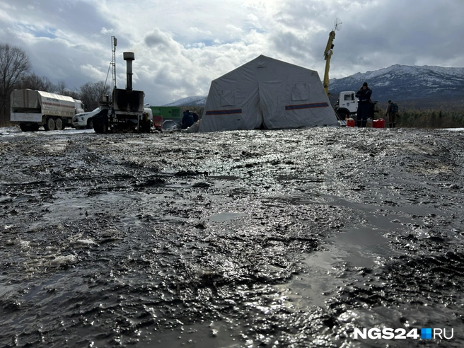 Днем снег в лагере растаял | Источник: Алексей Тайганавт / NGS24.RU