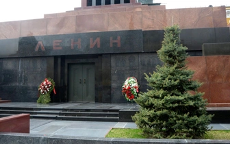 Зачем хранят тело Ленина?
