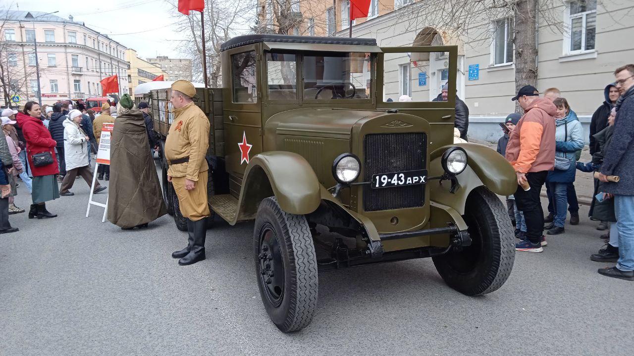 В Архангельске проходит выставка военной техники: что на ней можно увидеть