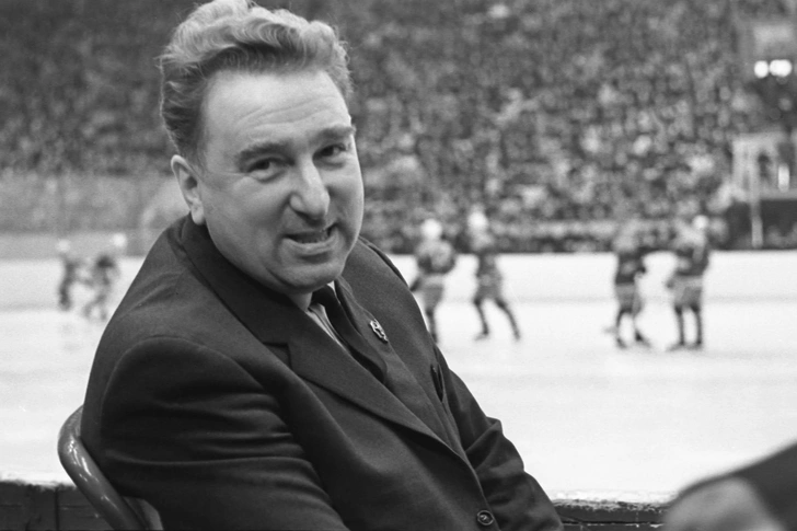 Хоккей был делом жизни спортсмена