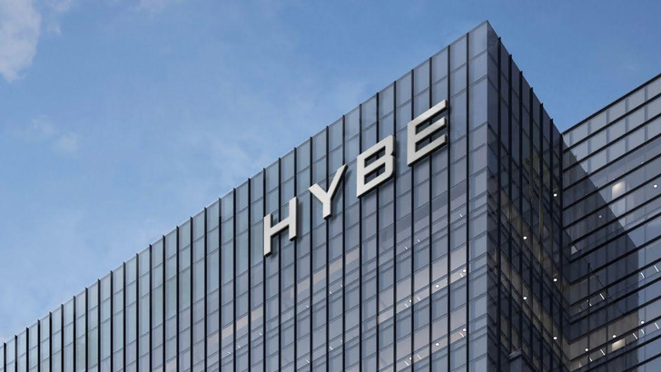 Прям как TVXQ: NewJeans могут подать в суд, чтобы расторгнуть контракт с HYBE