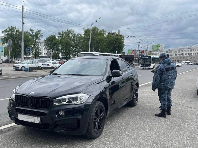 Совместный рейд приставов и ГИБДД в Уфе | Источник: r02.fssp.gov.ru