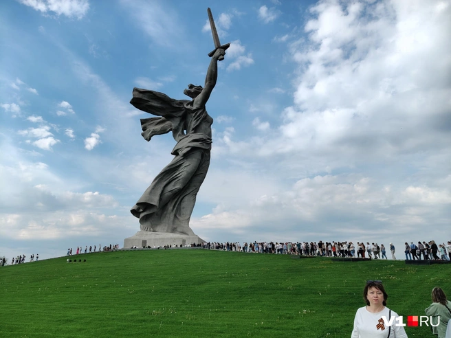 «Можно было, конечно, и о людях подумать». Впечатления туристов от Дня Победы в Волгограде | Источник: Мария Умнова / V1.RU