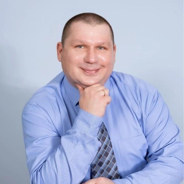 <p>Игорь Волошин</p>