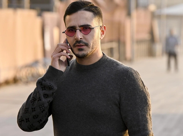 Афериста из Tinder, которого искал весь мир, случайно задержали в Грузии