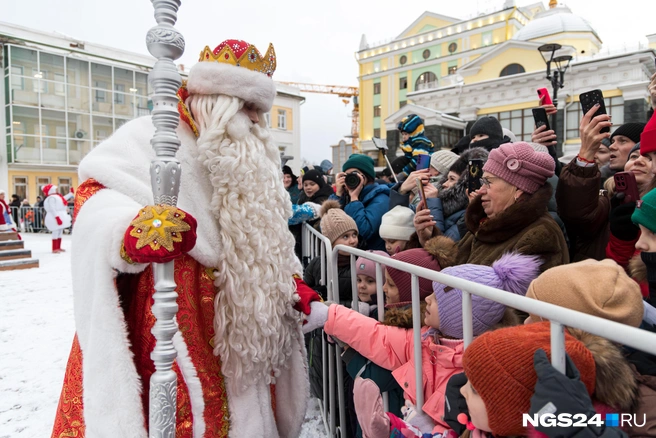 А потом и сам Дед Мороз | Источник: Мария Ленц / NGS24.RU