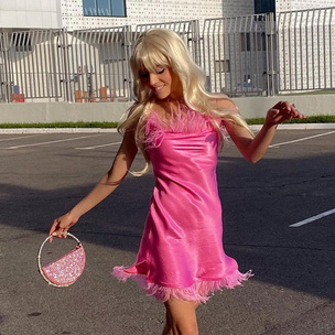 В чем пойти на выпускной: розовое платье как у Ани Музафаровой 💕