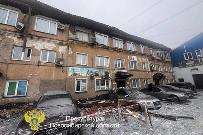 Арендаторов не пускают в здание после обрушения стены