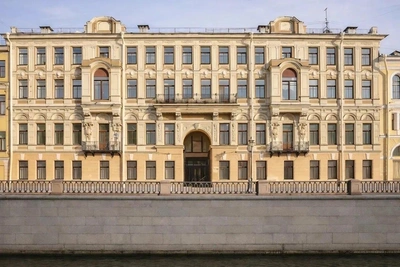 В Петербурге завершили реставрацию бывших касс РЖД под отель