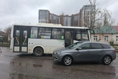 Маршрутка спровоцировала массовую аварию в Воронеже