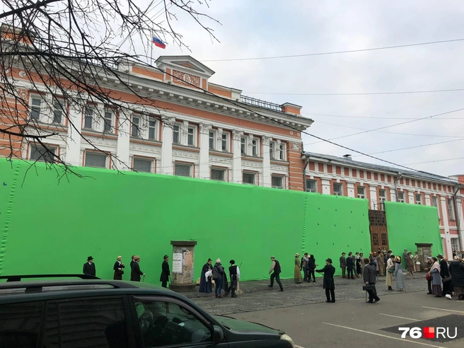 Мэрию города закрыли хромакеем | Источник: Елена Вахрушева