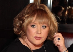 «У Аллы был сложный маршрут»: зачем на самом деле Примадонна прилетала в Россию?