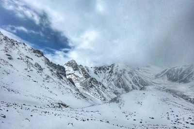 «За 17 лет в горах я не видел таких лавин»