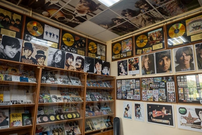 Ярославец собрал крупнейшую коллекцию The Beatles в России