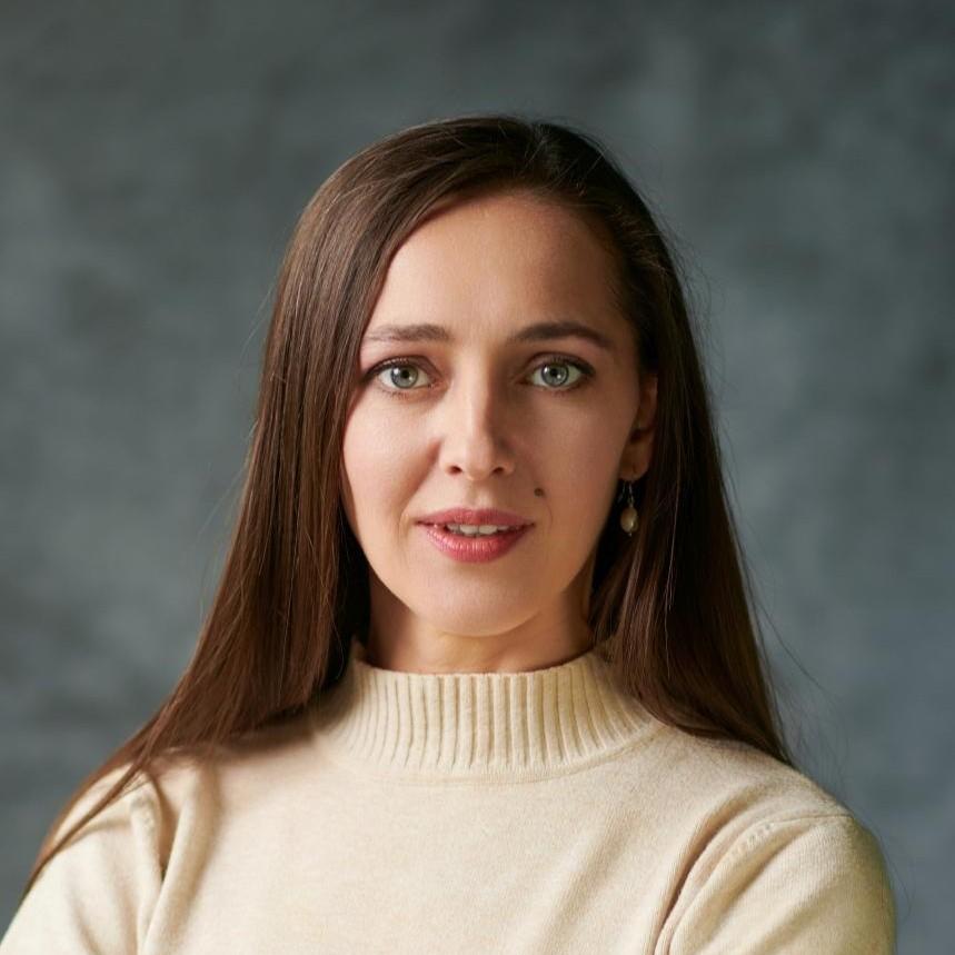 <p>Лариса</p>