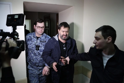 В Волгограде журналиста Алексея Серового оставили под домашним арестом